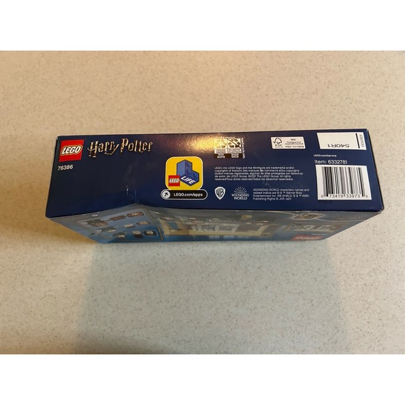 LEGO Harry Potter: Hogwarts: Polyjuice Potion Mistake (76386) Box Damage - Picture 4 of 6
